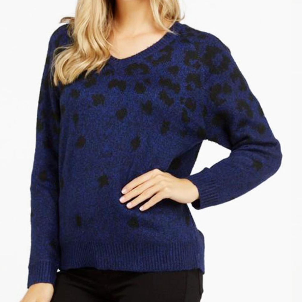 Dark Blue Black Leopard Warm Cozy V-Neck Sweater - Picture 3 of 6